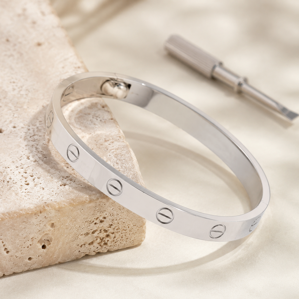 Polished Titanium Steel Screw Love Bangle