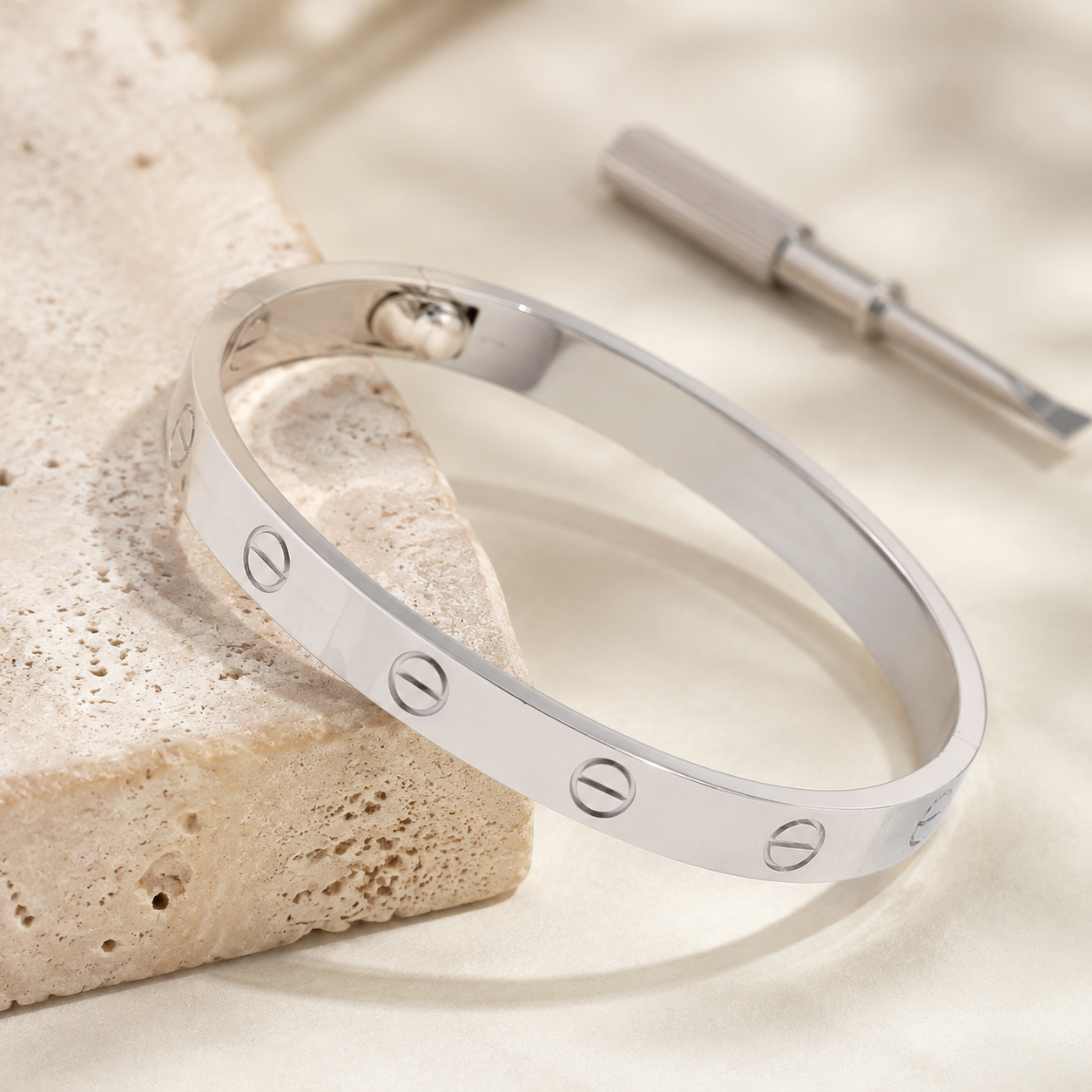 Polished Titanium Steel Screw Love Bangle