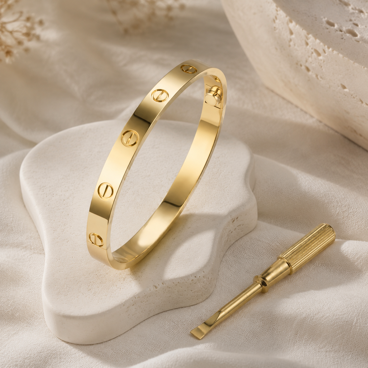 Polished Titanium Steel Screw Love Bangle